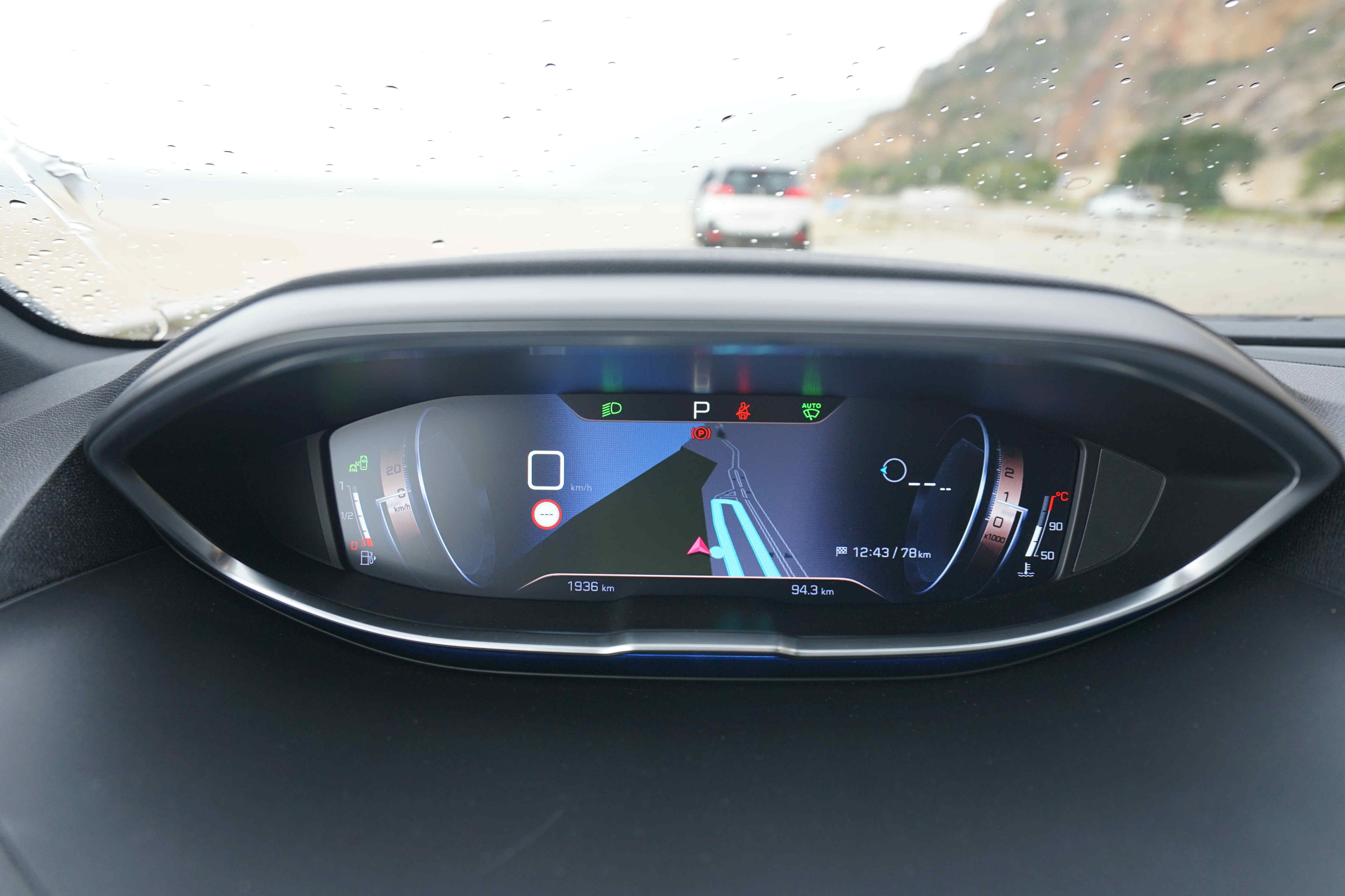 首试全新标致50087座suv可以很紧凑你相信吗