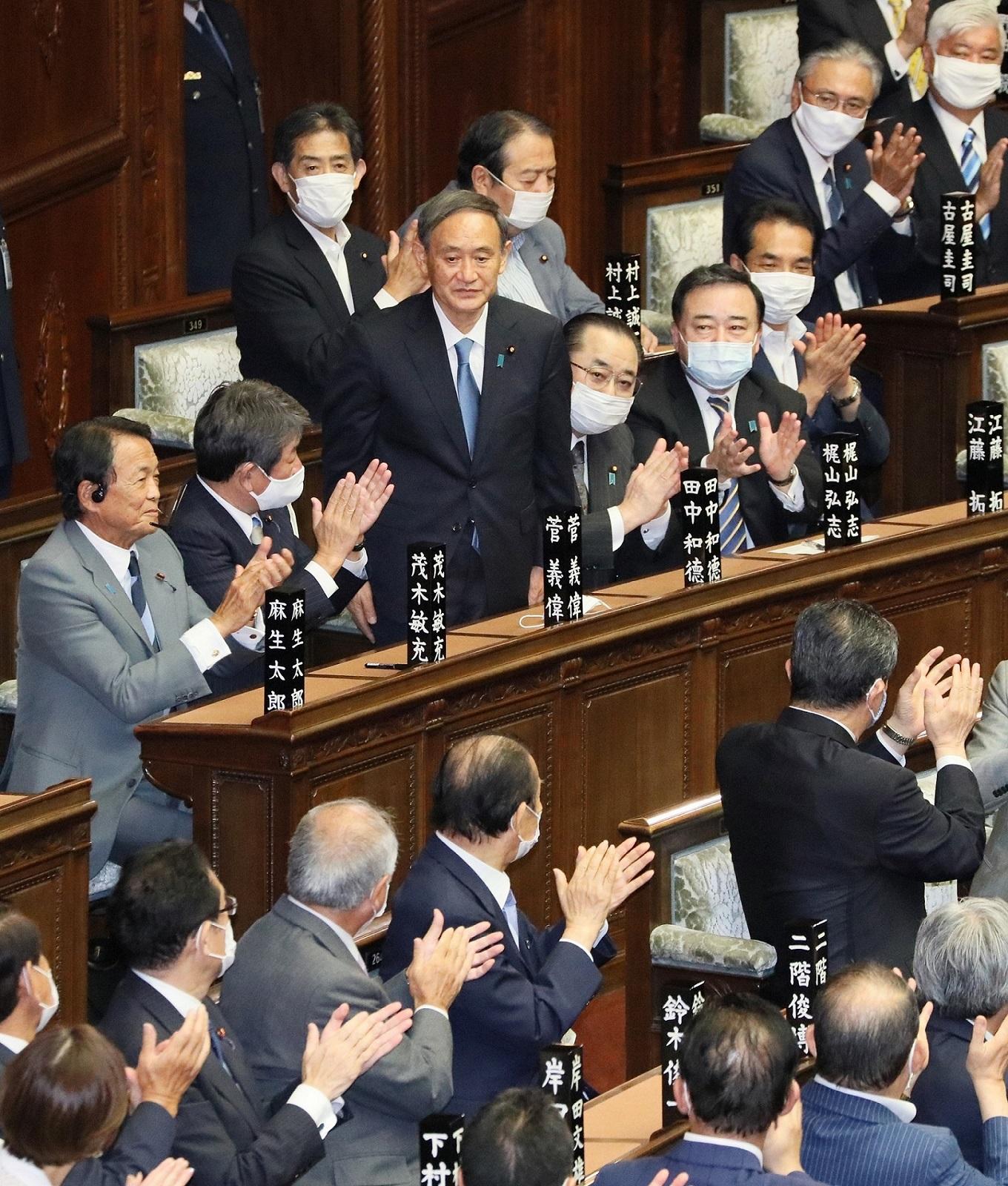 2020年9月16日,安倍离任,菅义伟接任日本首相
