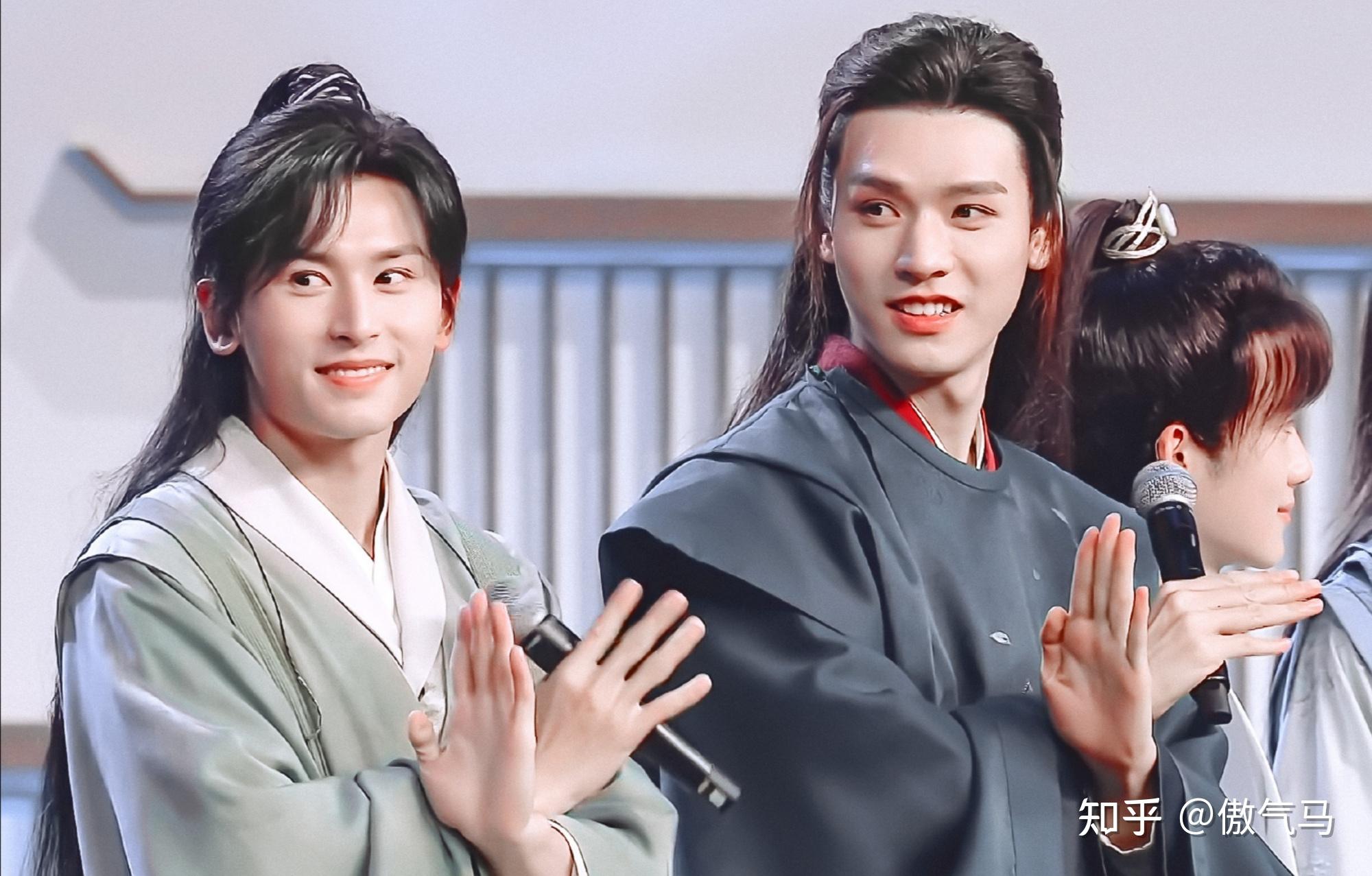 龚俊为张哲瀚庆生迟到8小时粉丝用时间点澄清网友太扯了