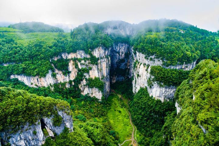 三月份去重庆武隆县天坑地缝的人多吗,一个人去应该注意什么? - 知乎