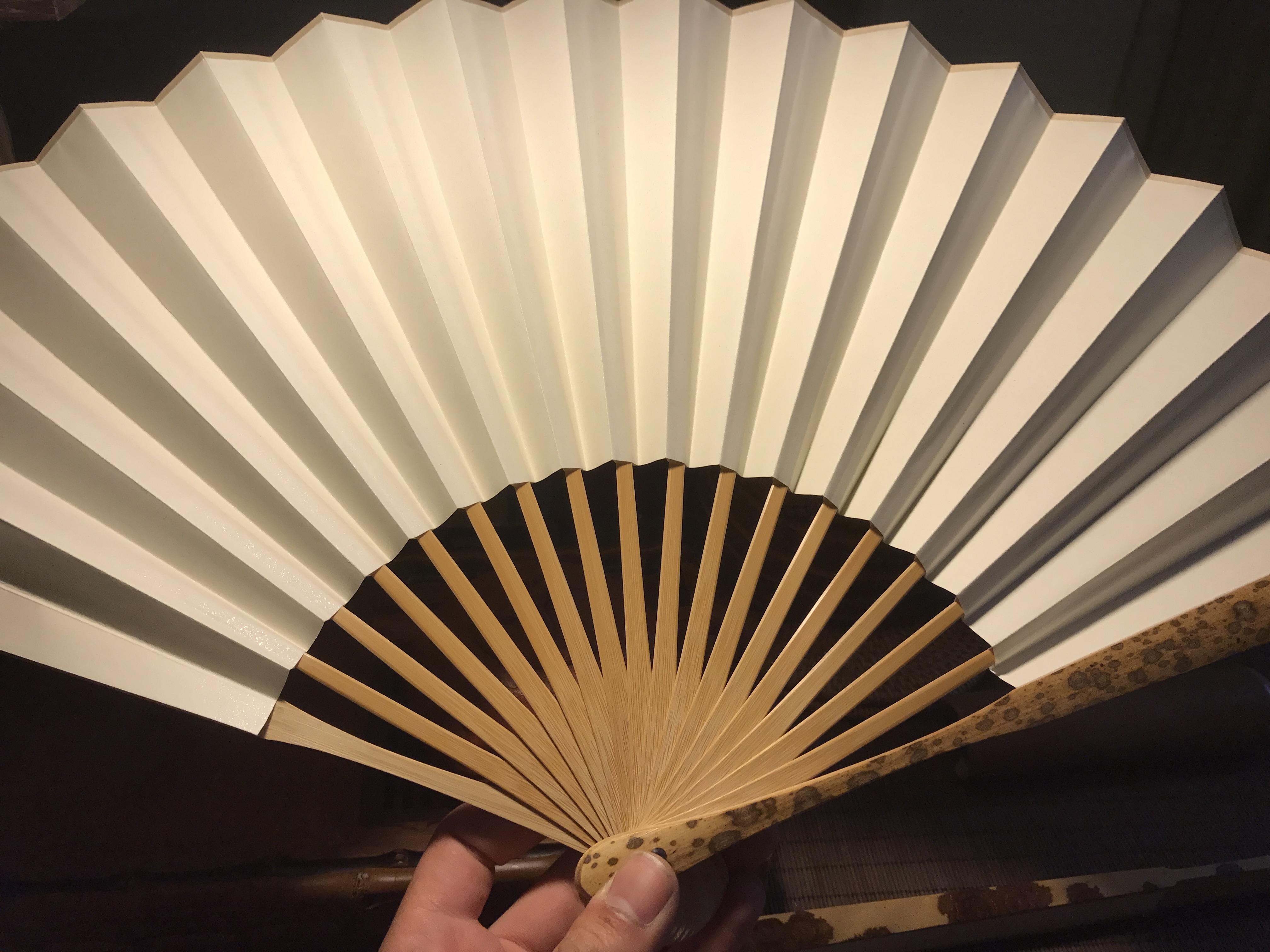 文玩扇子(折扇)的【寸】【方】【排口】【头】分别指什么? - 知乎