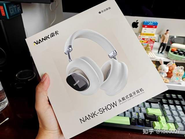 耳机上还带俩屏幕?南卡NANK-SHOW测评