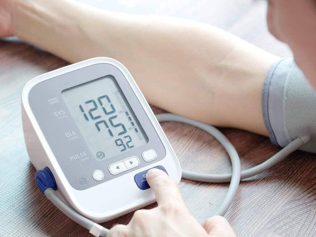 正确测量血压的方法图片