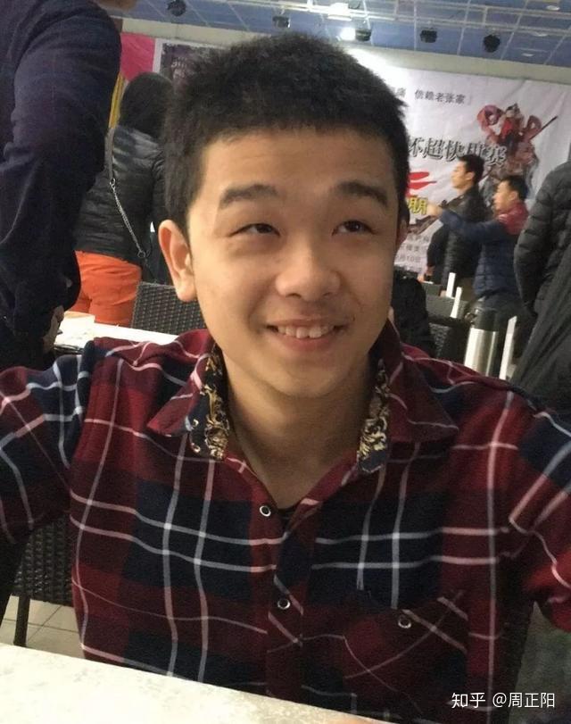 广东名将郑鸿标,这次作为"广东十虎"的替补队员出场,竟取得了3胜6和的