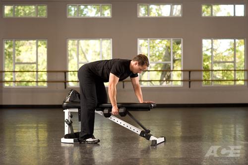 跪姿单臂划船---背部训练