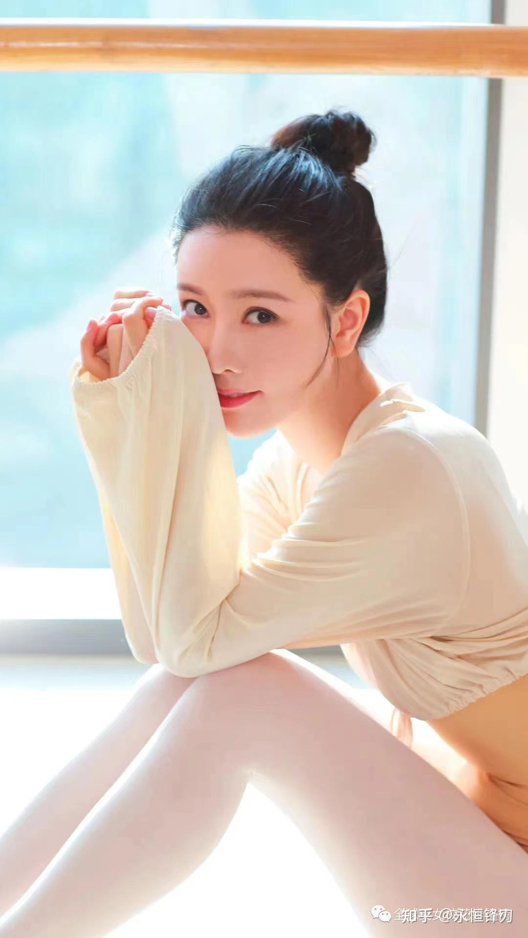 刘亦彤写真集欣赏青春般的靓丽