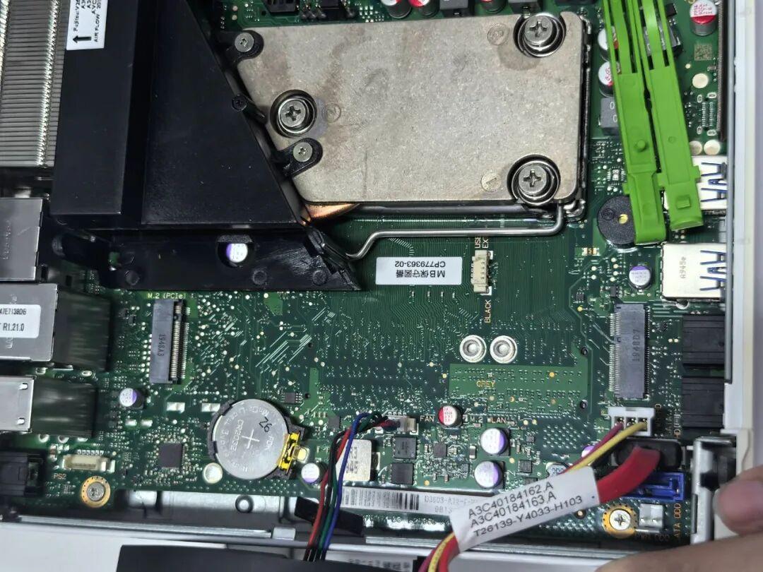 220 1L 8 9 M2 2 5 220-1l-8-9-m2-2-5