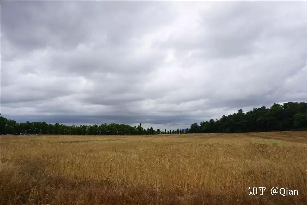 托斯卡納婚禮哥特暗黑神秘無頂教堂