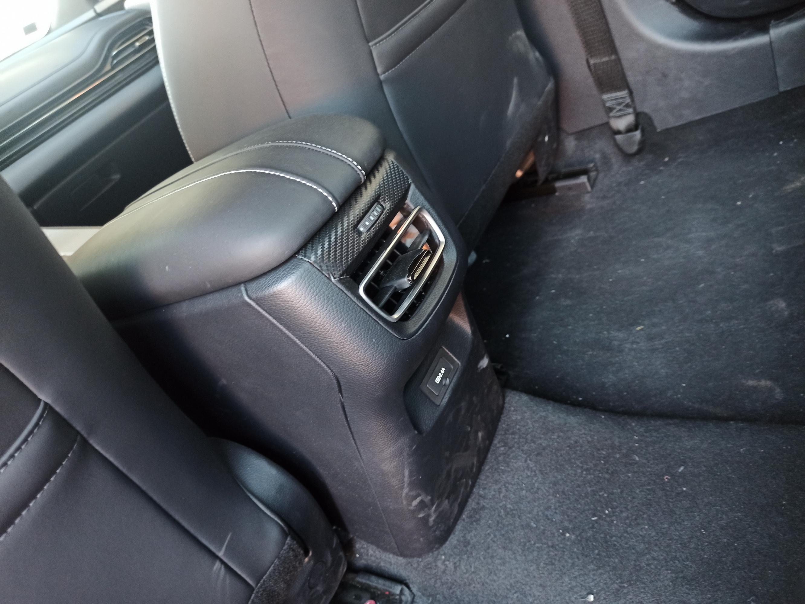 造型动感内饰科技感强广汽传祺empow55量产版抢先实拍