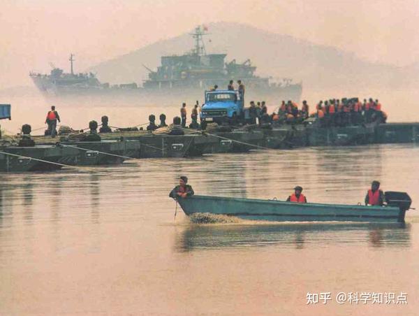 中国舟桥部队有多强?26分钟即可架设千米铁桥,可供重装部队通行 - 知乎