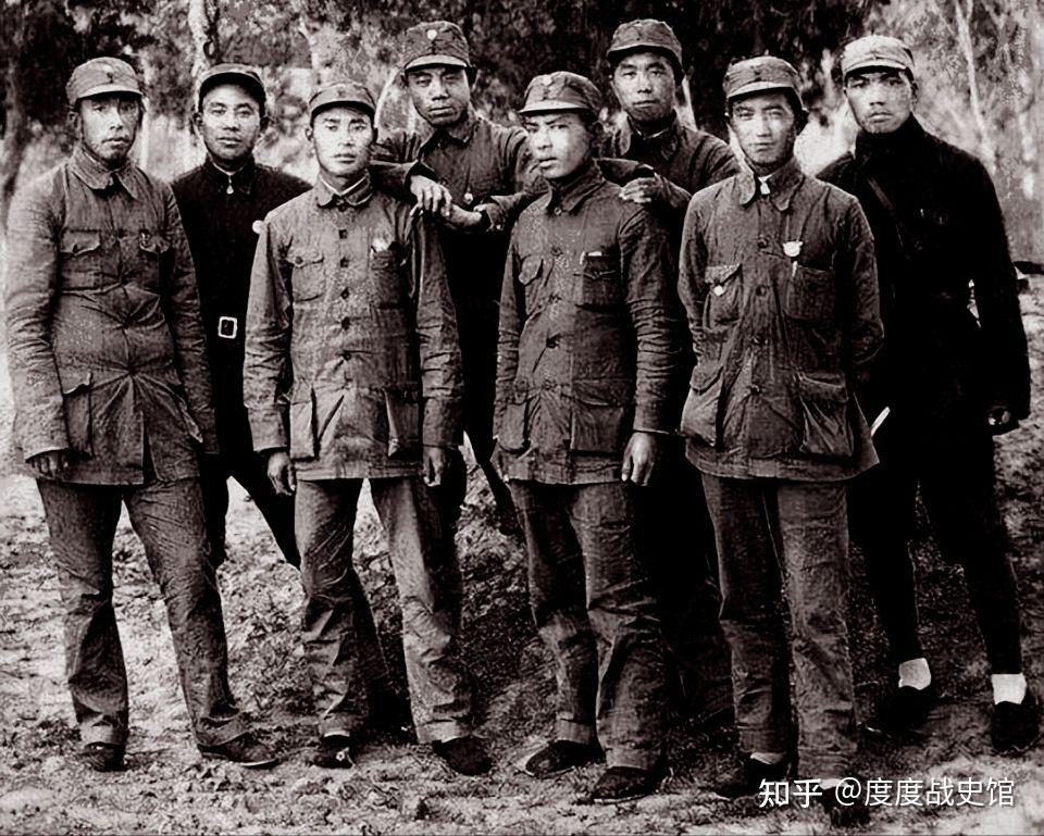 华东战局不利粟裕主张两军合并陈毅同意之后为何又两度反悔