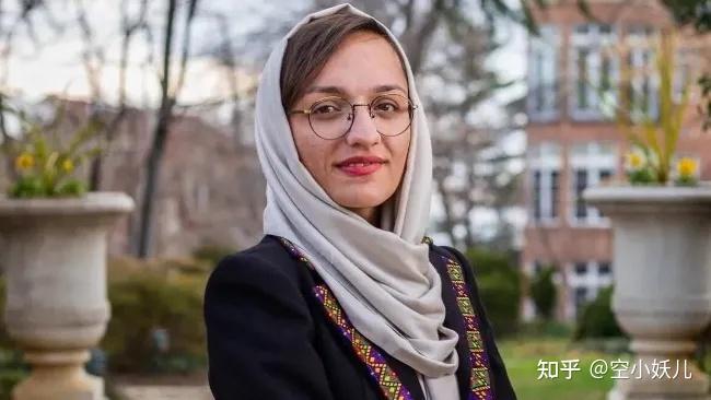 "只要我们能":塔利班之下,阿富汗女记者奋力使女性被看见 - 知乎