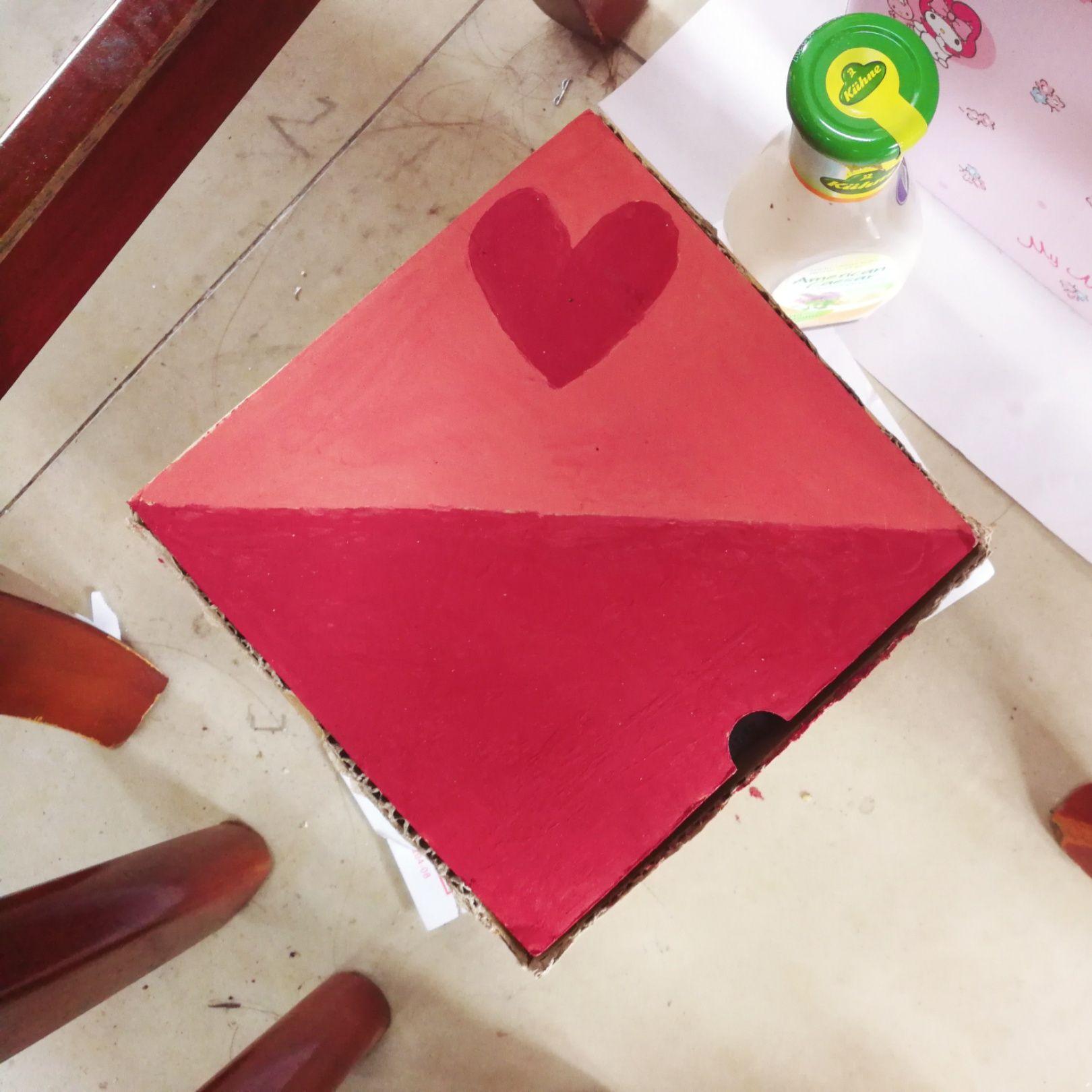 一般废弃的化妆品能拿来干嘛。比如粉底液素颜