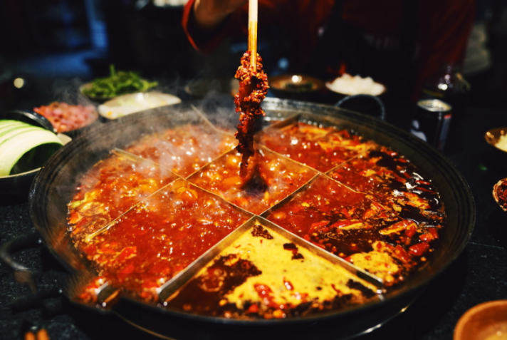 怎样经营火锅店 v2-3b40f0fc8715c9fde93313b4b06f5d07_1440w.jpg?source=172ae18b