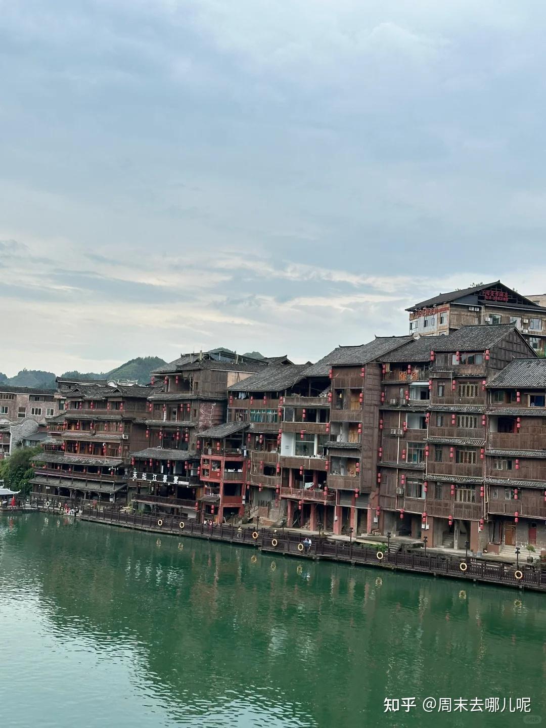 贵州省五一出行推荐_贵州品质自由行导游服务_贵州5天4晚自由行攻略