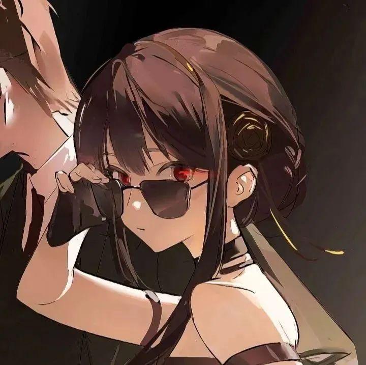 有哪些好看的qq头像女生的动漫真人