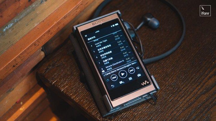 索尼wic600n体验无孔手机的新选择