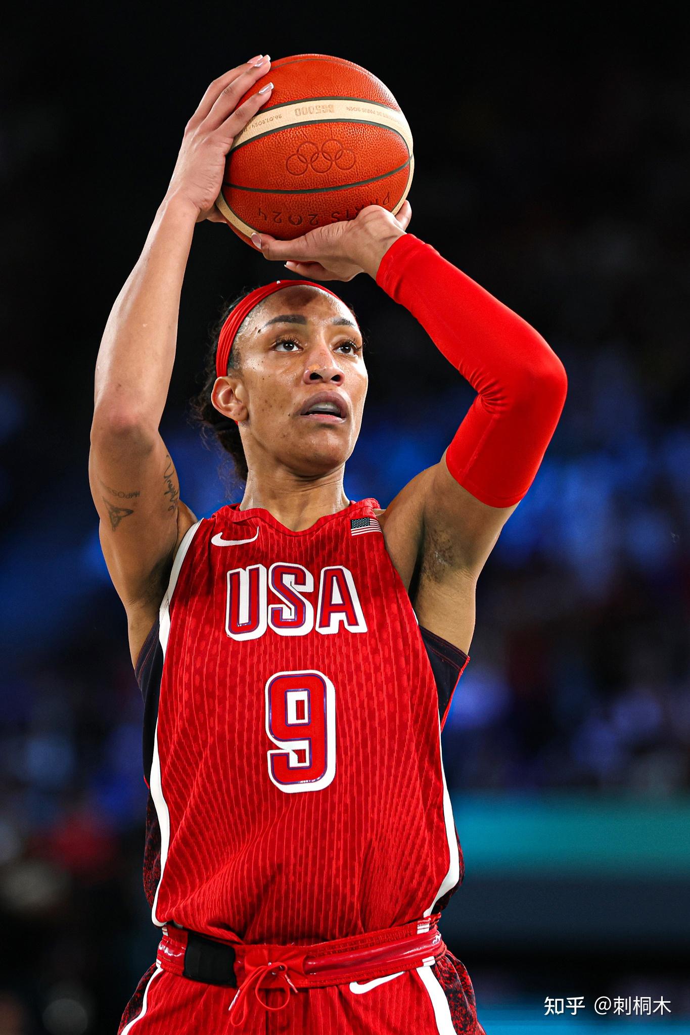 美国中锋阿贾·威尔逊当选奥运女篮mvp