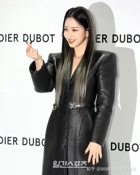 didierdubot代言人韩艺瑟出席巴黎德里夫活动为品牌站台