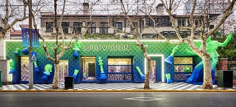lv又来给艺术生贡献灵感了看他家是如何花式玩转商业装置艺术的