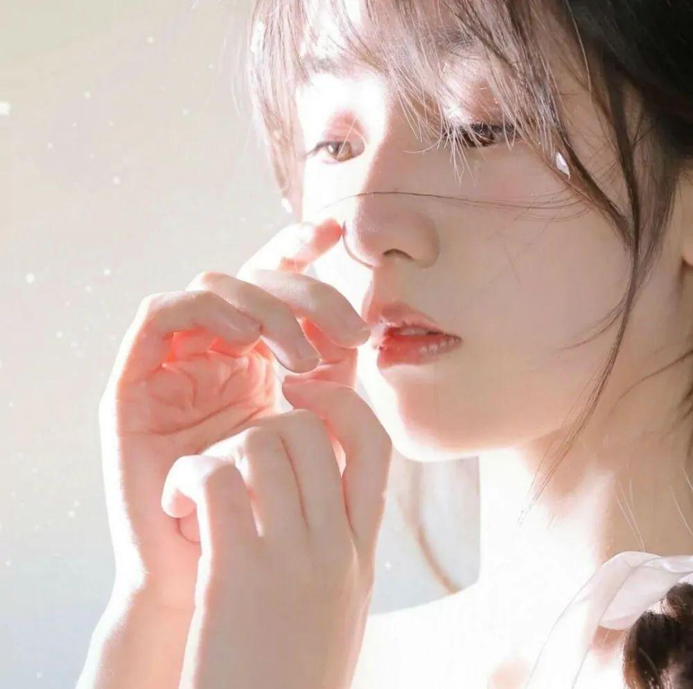 闪闪亮亮,少女又酷飒的女生头像闺蜜头像