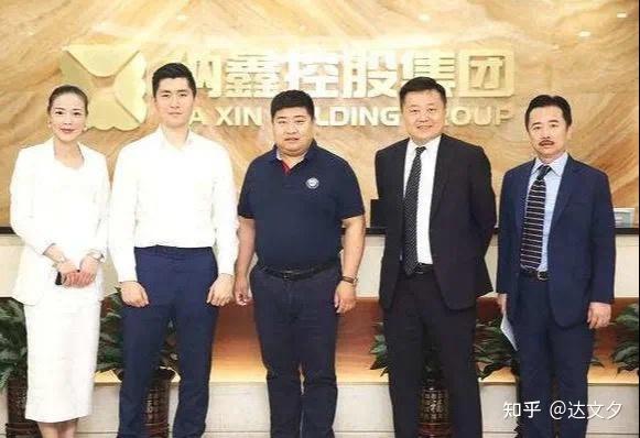 父母身家上百亿，他坐飞机只坐经济舱，今却花10亿为女友买豪宅 - 知乎
