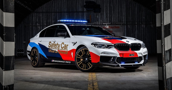 想买台性能车 48万的宝马m5划算么 它原价落地超过0万 知乎