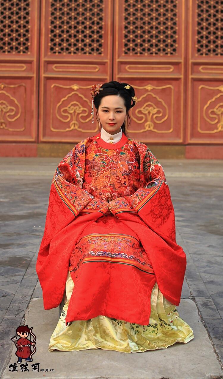 如果有心复兴汉服,为何不复制博物馆藏品?