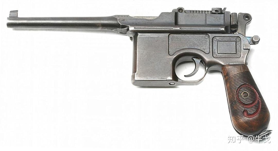 但与德国的制式口径不通用,于是在1916年,9毫米口径的毛瑟c96手枪问世