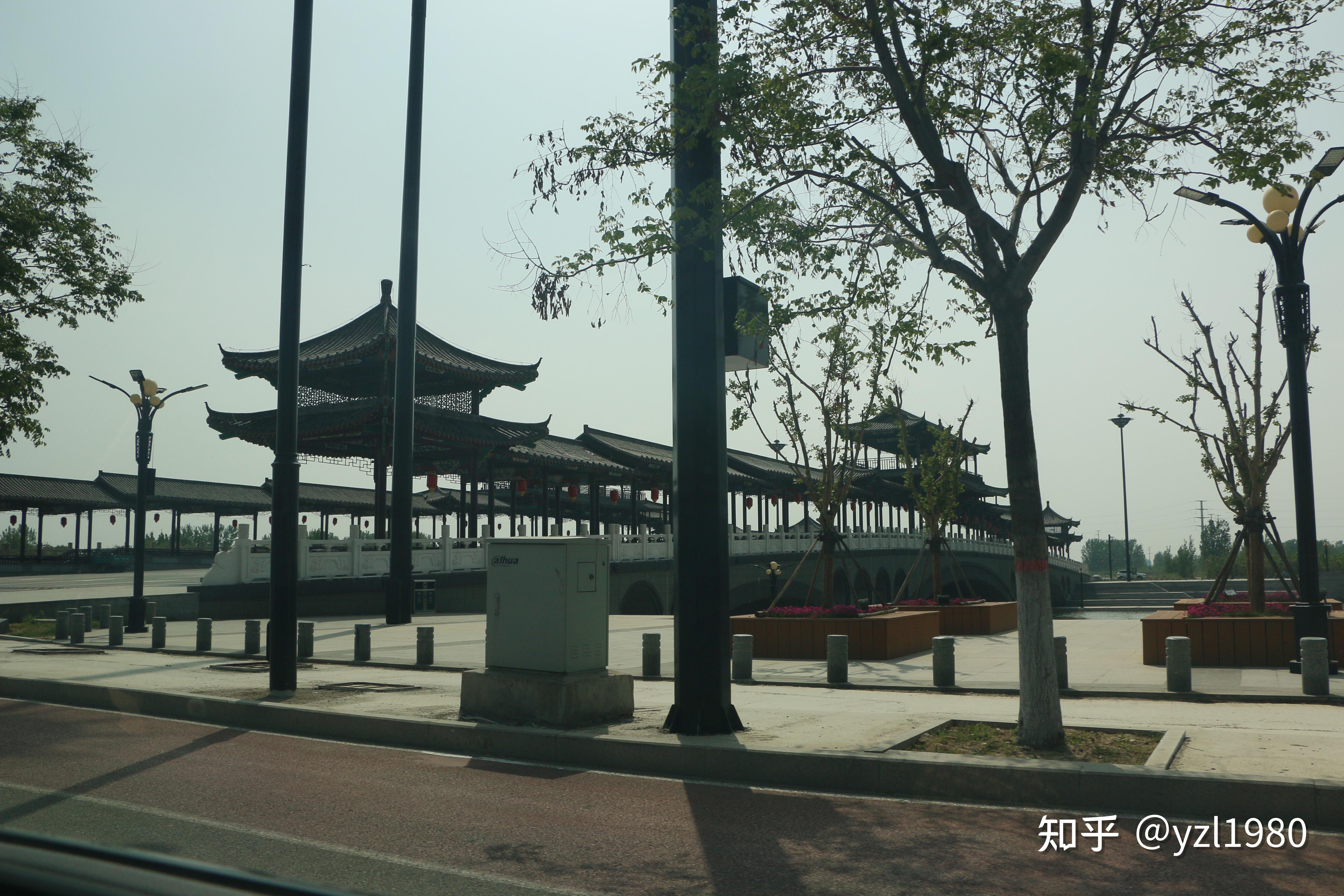 和小帕漫步大清河桥