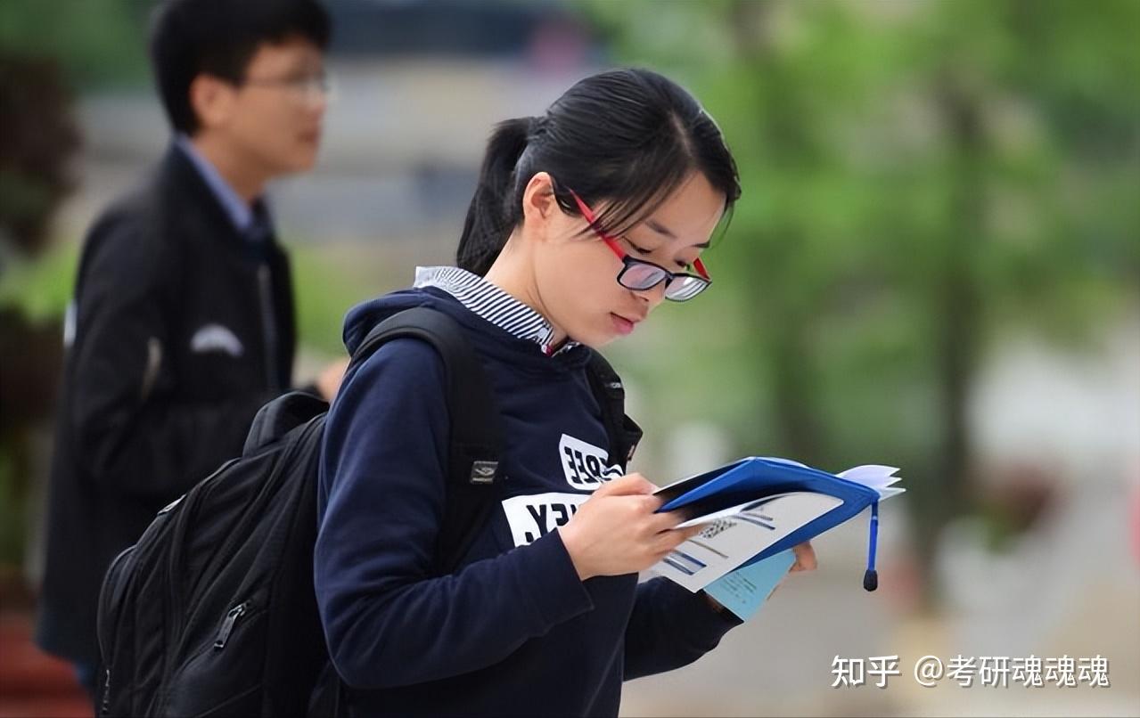 本科是211大學,考研時選本校還是985名校?最穩妥的辦法是什麼?