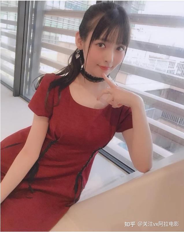 日系美女上坂堇的生活写真