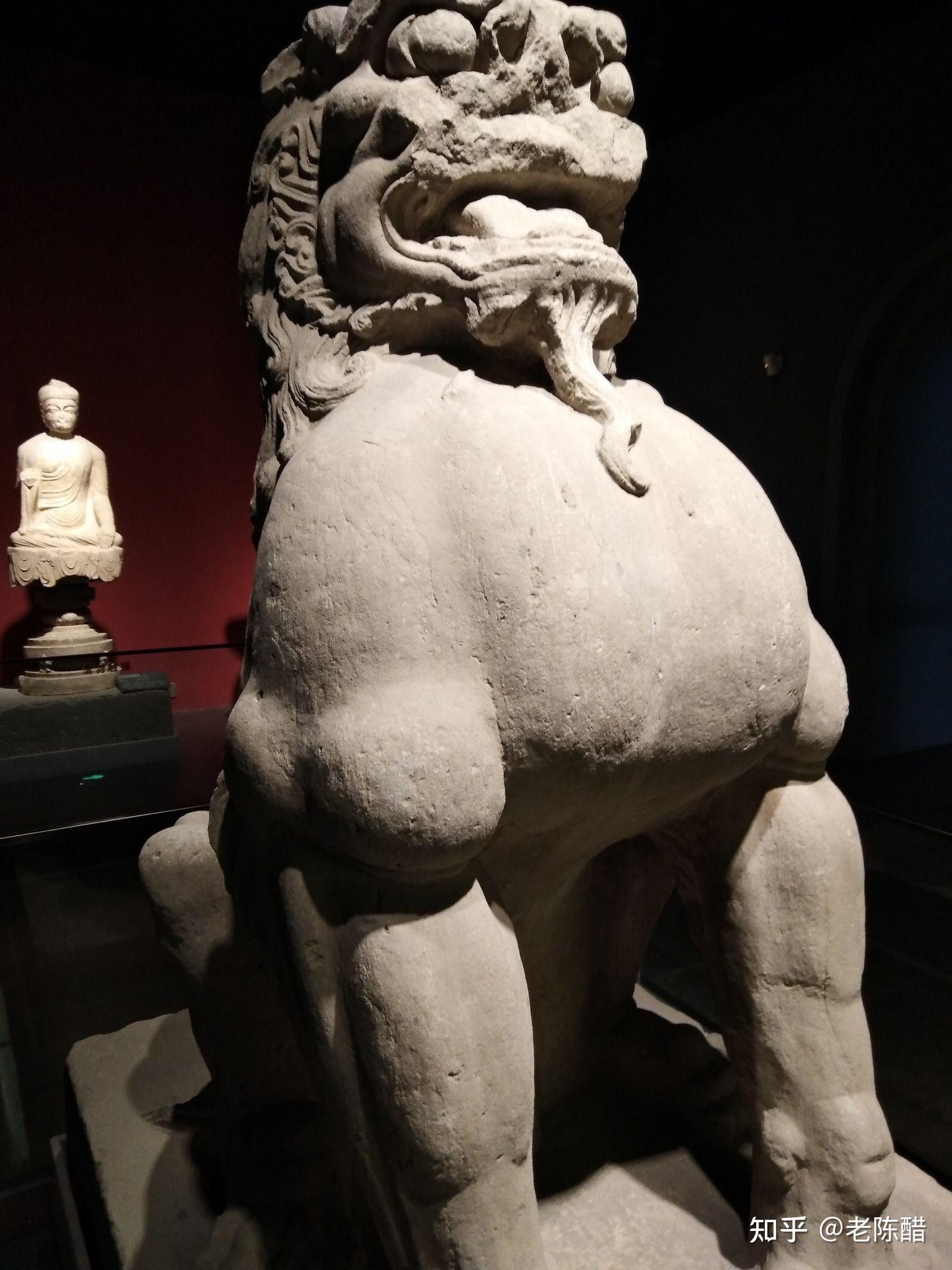 参观古代石雕展