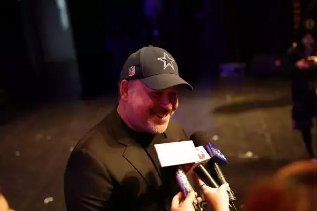 frank wildhorn,中国粉丝们亲切地称呼他为野角.