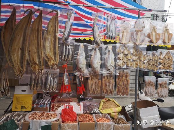 惠州巽寮湾 双月湾 十里银滩哪个好玩 有没有实用的攻略 不要复制粘贴的 要个人总结的 惠州巽寮湾有什么好玩的