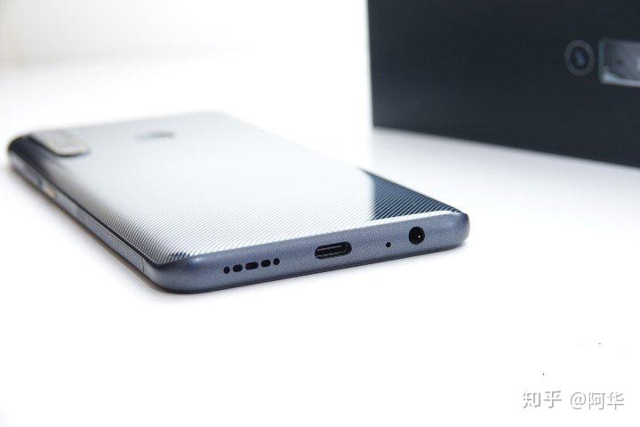 五千电四镜头htcdesire20pro开箱评测