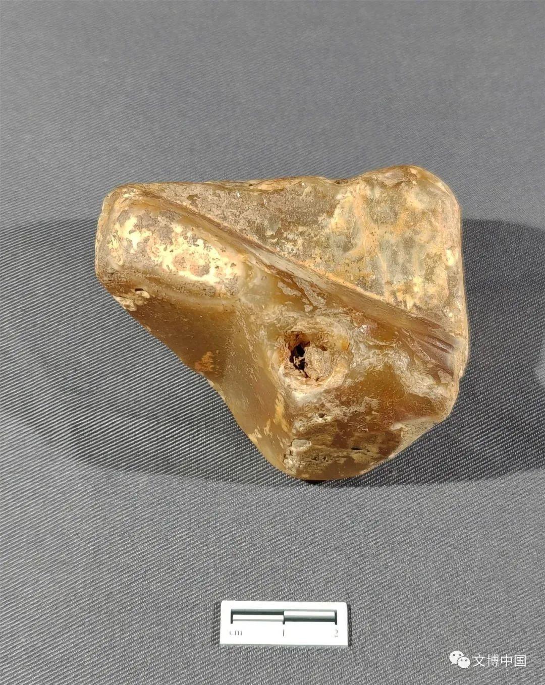 南阳的黄山7000年前的玉器故事