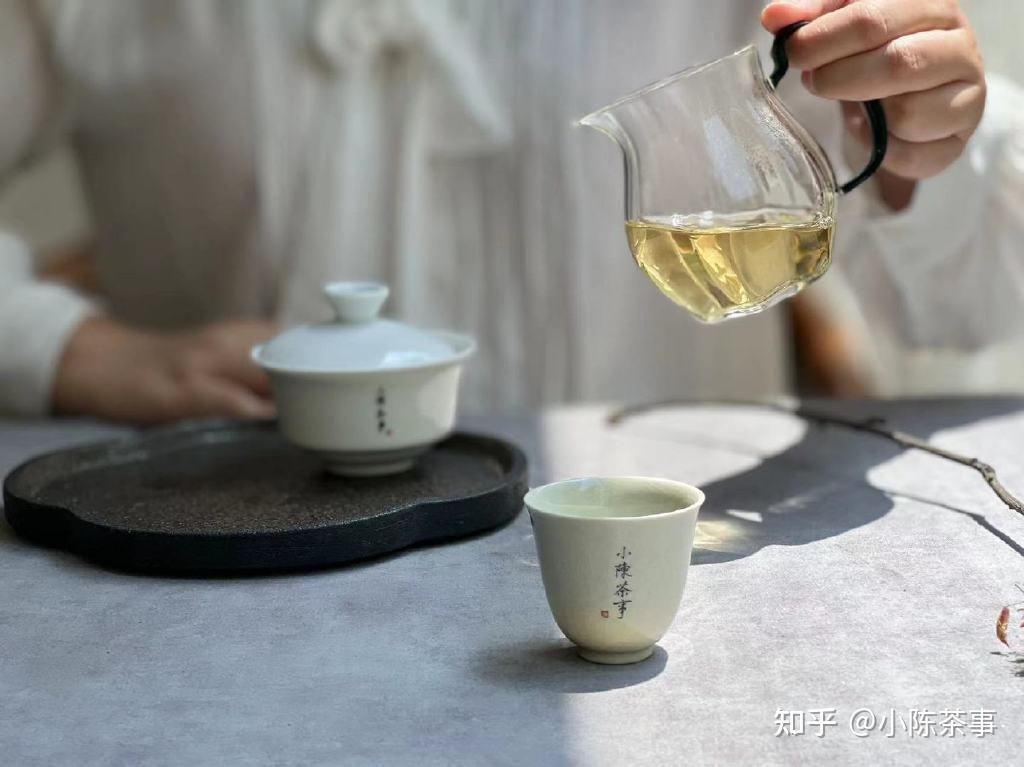 泡茶、倒茶、分茶、递茶、换茶，一次说清5个茶桌礼仪，很实用 - 知乎