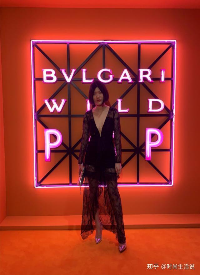 时尚评论第一人elle cosmo前总主编以及张国荣好友janicewong)在2017