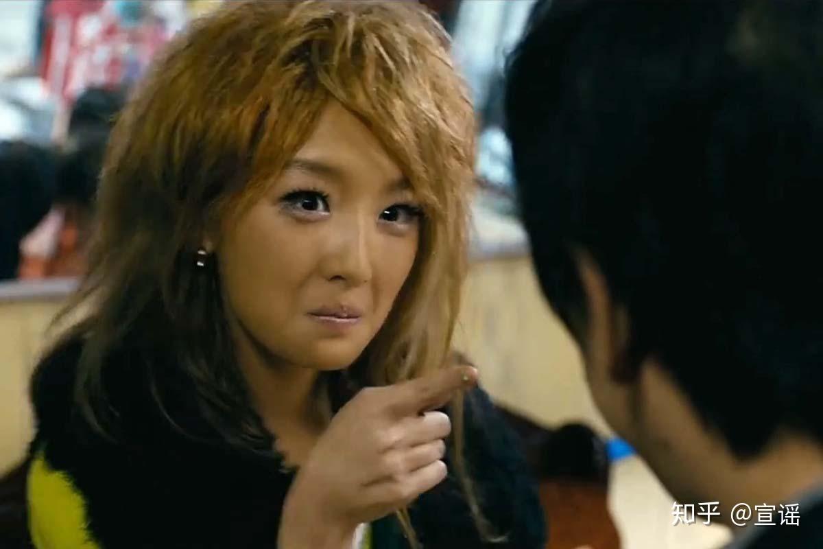 周冬雨一直走在周迅的老路上