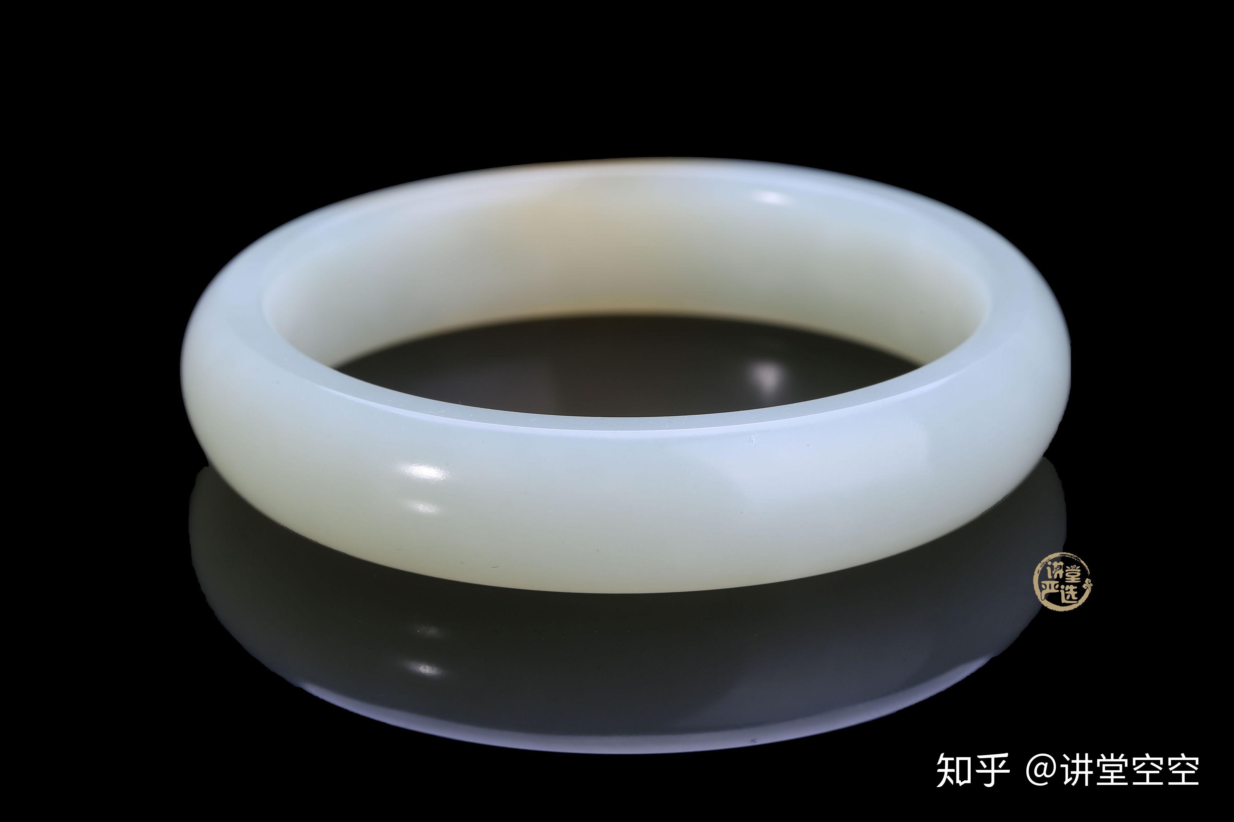 和田玉手镯贵吗