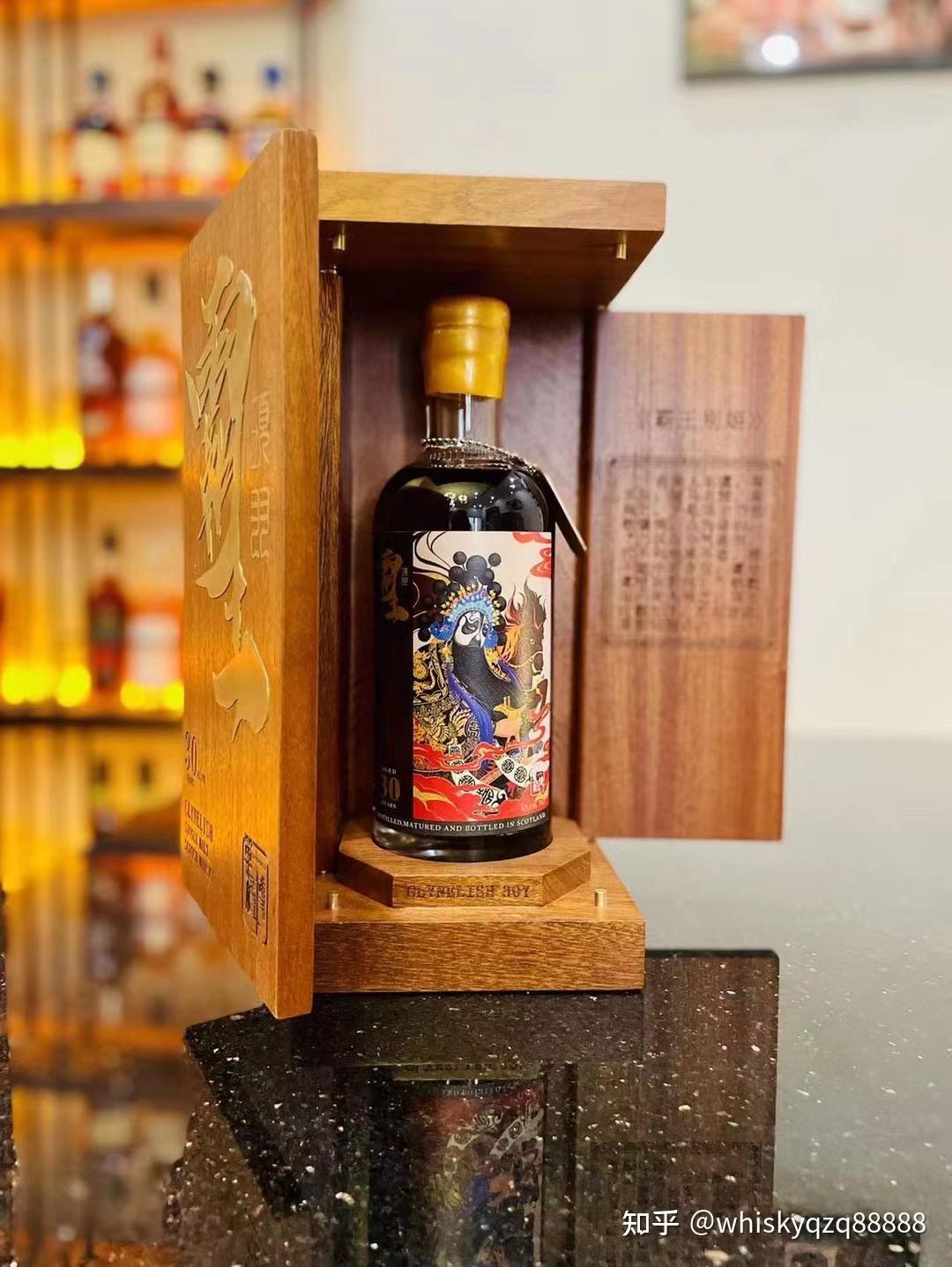 麦卡伦30年 (别姬)酒精度:46.3%闻香:成熟稳重的雪莉味.