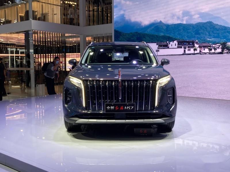 2023成都车展全新红旗hs7上市售价2558万元起