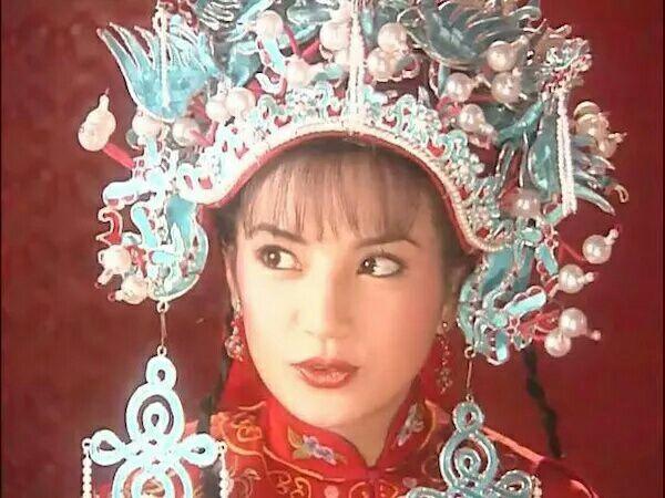 为什么俞飞鸿,关之琳的眼睛看起来含情脉脉,流