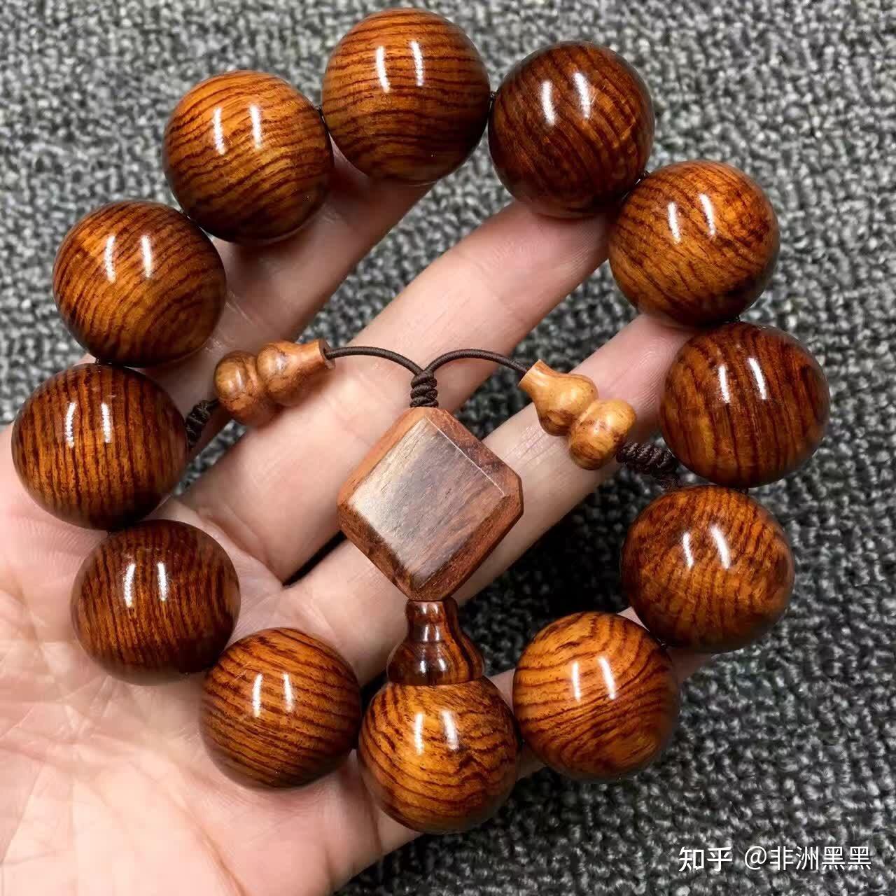 想入手海黄手串,先认识一下海南黄花梨纹理类型吧!