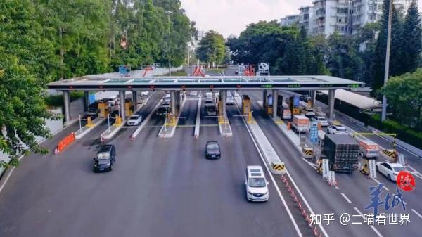 6, 北京:今年中心城区将新增有偿错时共享车位1万个,新建车位1.5万个.