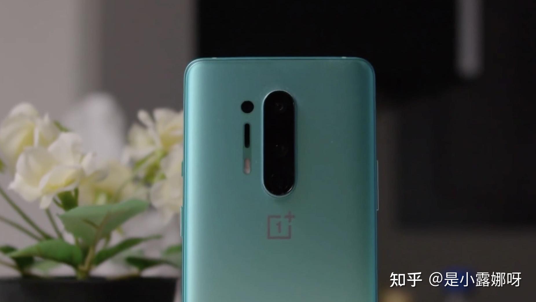 顶配版一加8pro横向对比小米10s价格差不多买哪个更划算