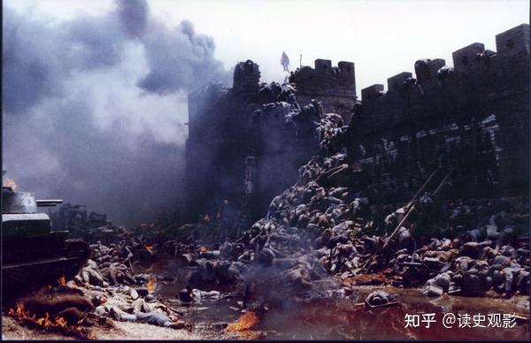 民国27年,即公元1938年,中国正经历着国家和民族最危难的时候,东北
