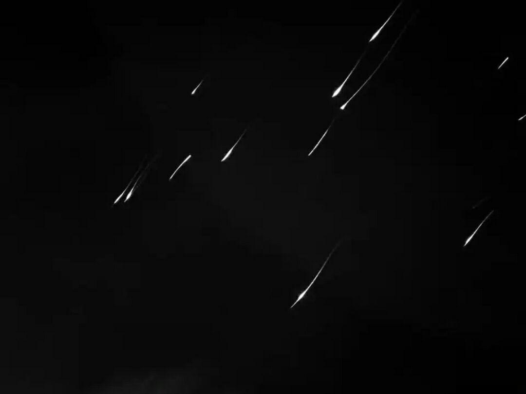 有哪些好看又简约的qq空间背景图