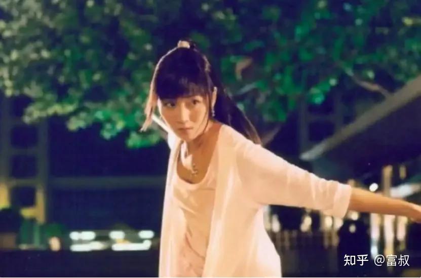 “美腿女神”万绮雯:19岁获选亚姐,拒7位数片酬,如今坦言“山里的生活很好” - 知乎